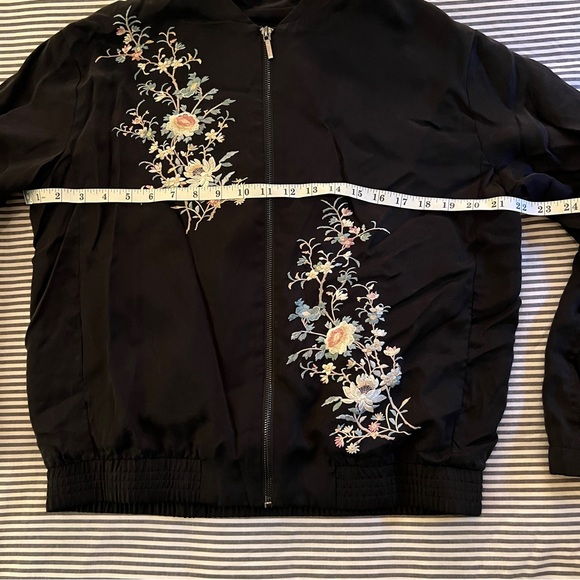 A. Moss Floral Embroidered Jacket, Size M - Picture 2 of 9